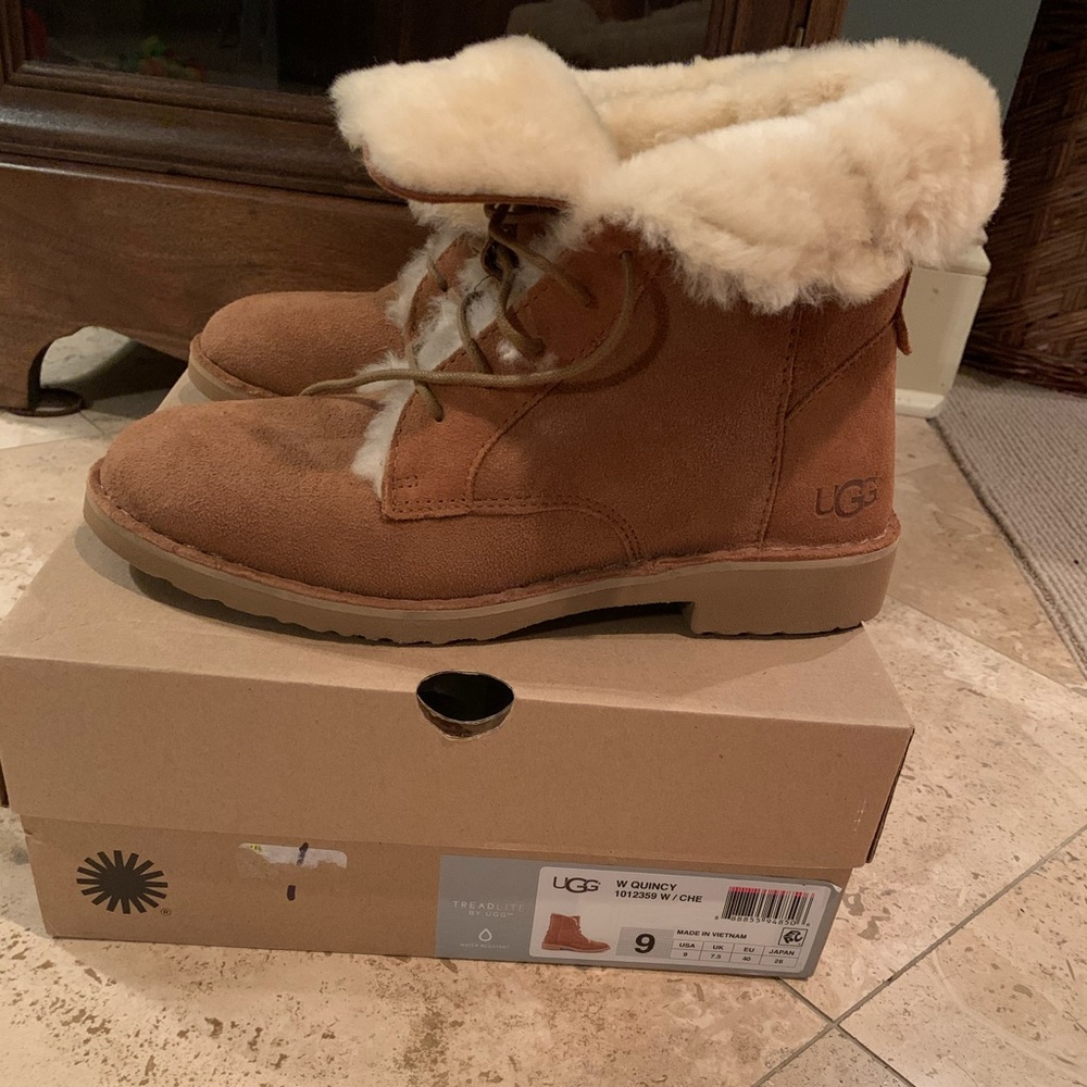 UGG Quincy